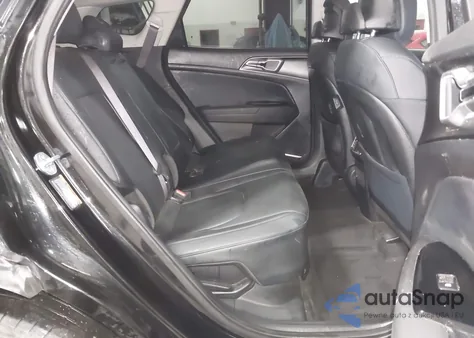 2023 Kia Sportage Hybrid Ex z USA, uszkodzony, nr VIN KNDPVCAG9P7098198